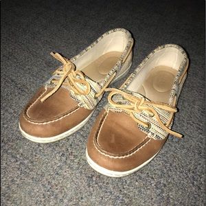 Sperry boat shoes size 7